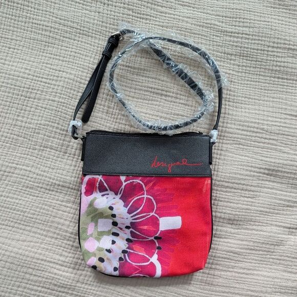 NWOT Desigual red black floral abstract fabric crossbody bag - Picture 1 of 4